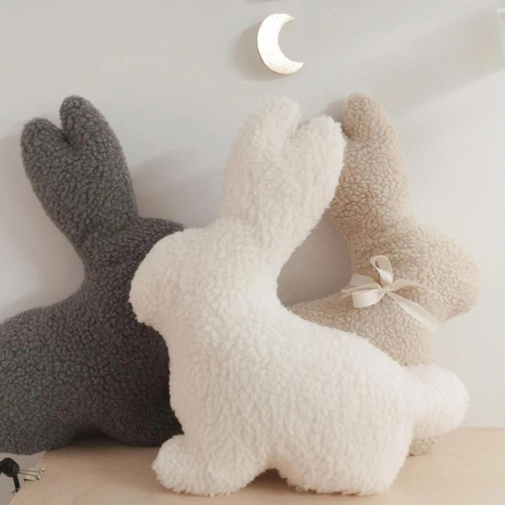 Coussin Lapin de Pâques- Easter Bunny Pillow- The Butter Flying