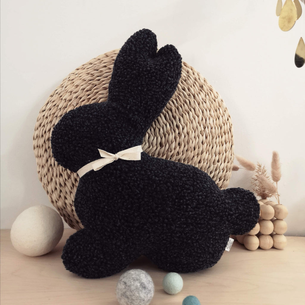 Coussin Lapin de Paques- Easter Bunny Pillow- The Butter Flying