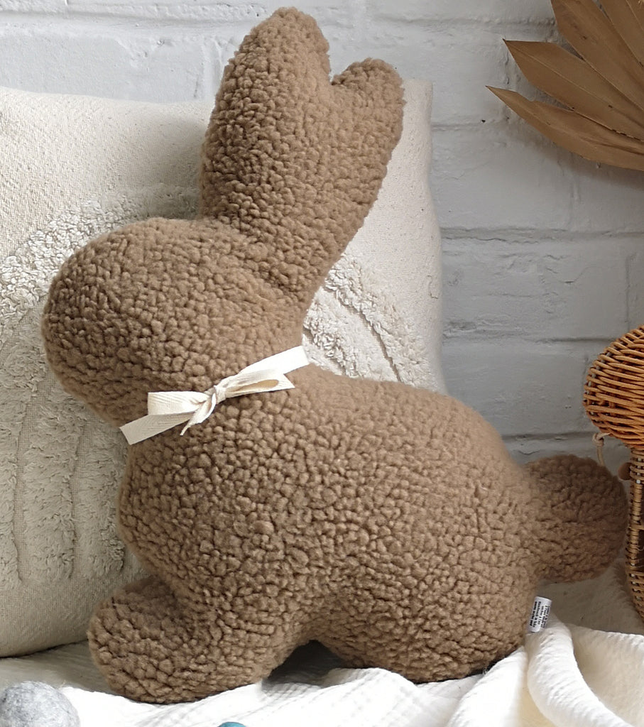 Coussin Lapin de Paques- Easter Bunny Pillow- The Butter Flying