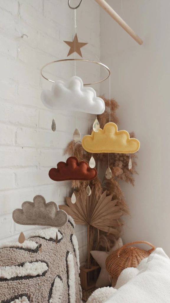 Mobile Bébé Nuage Moutarde et Rouille - The Butter Flying