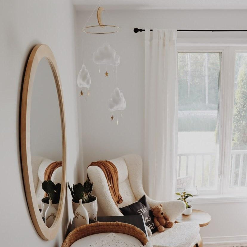 Mobile bébé nuages et étoiles- Blanc / doré - The Butter Flying