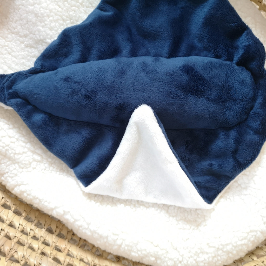 cadeau de naissance garcon- doudou plat raie manta ultra doux-detail