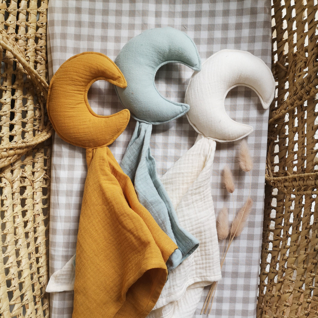 doudou lune-cadeau bébé garcon anniversaire en France