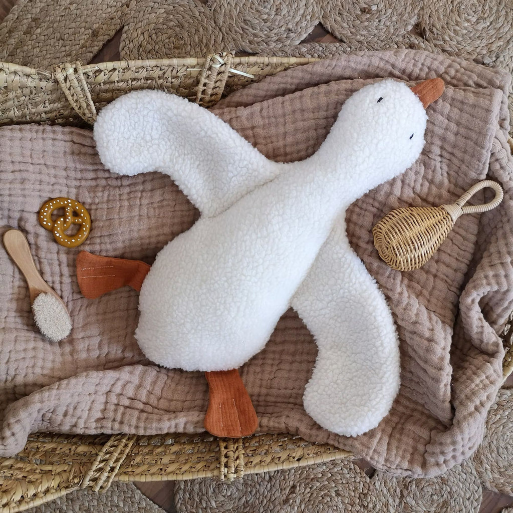 peluche oie en sherpa ivoire pour bébé faite main