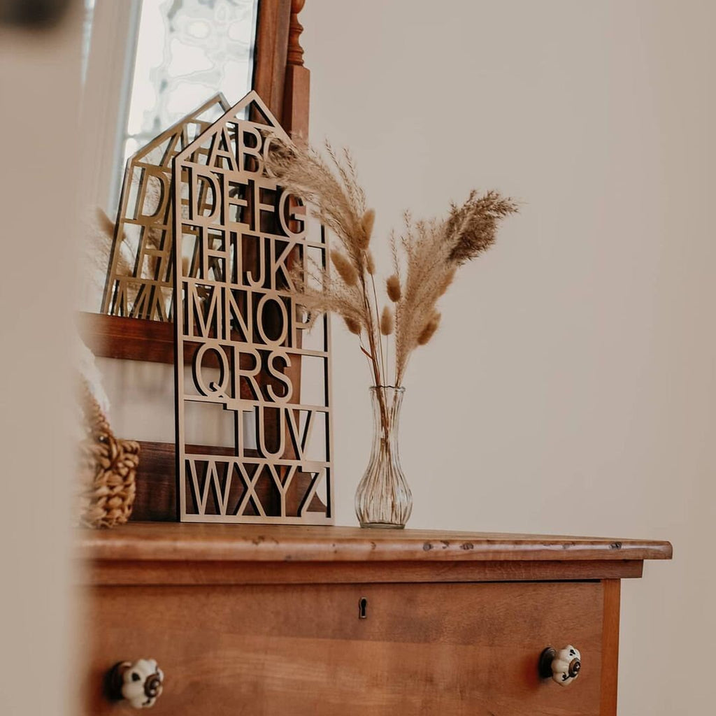 abécédaire en bois - wooden alphabet board- The Butter Flying