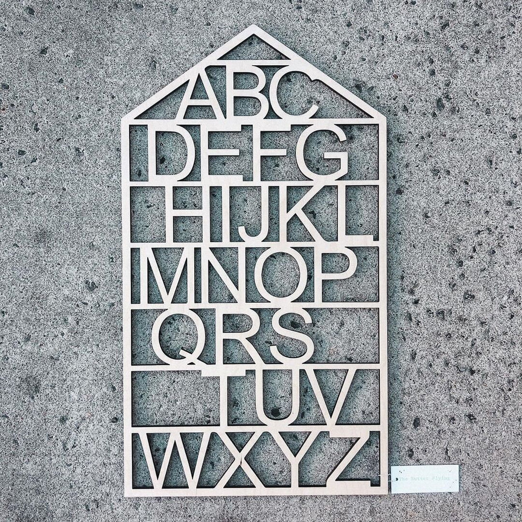 abécédaire en bois - wooden alphabet board- The Butter Flying