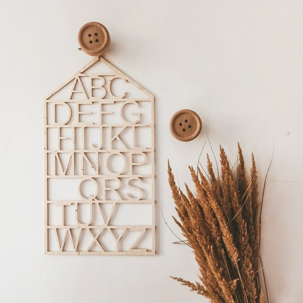abécédaire en bois - wooden alphabet board- The Butter Flying
