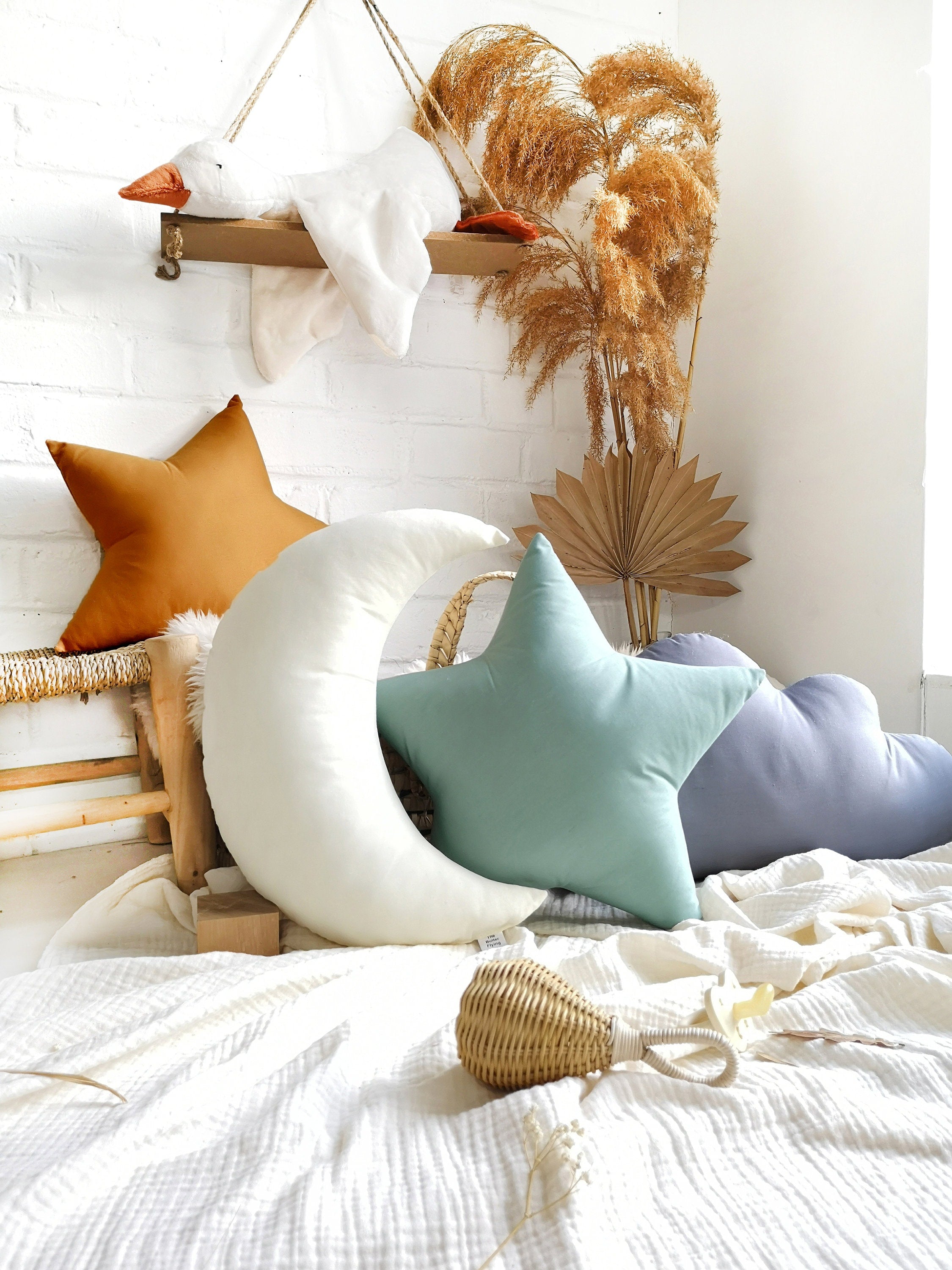 Cloud, moon, star cushion Sewing tutorial – The Butter Flying